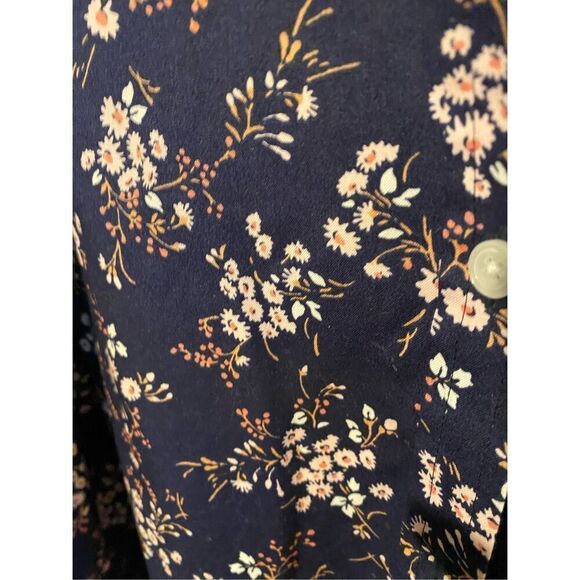 L.L. Bean women’s oxford floral, long sleeve button up flowers, size large - Picture 3 of 4
